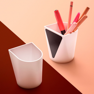 Moving Cup